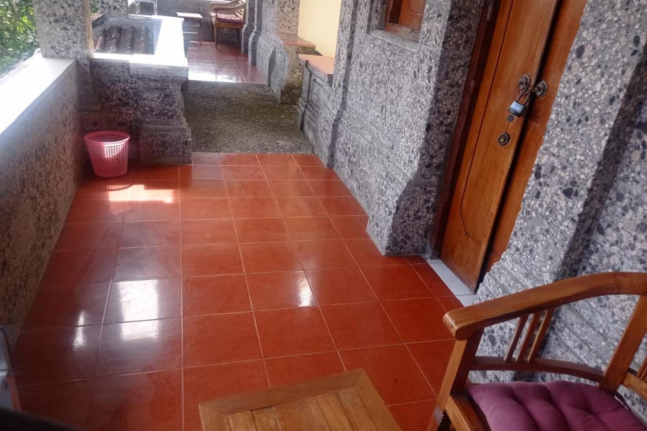 Gusti Home Stay Ubud Екстер'єр фото