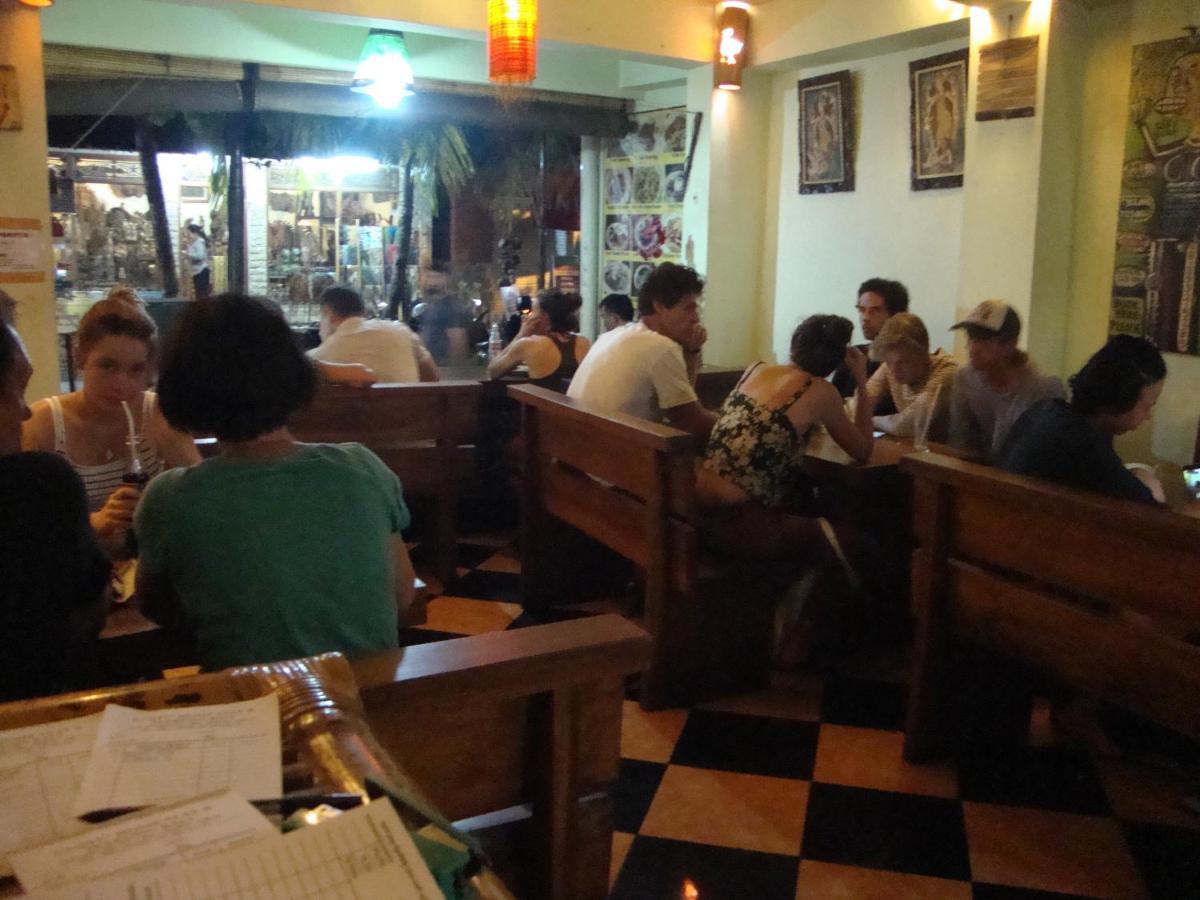 Gusti Home Stay Ubud Екстер'єр фото