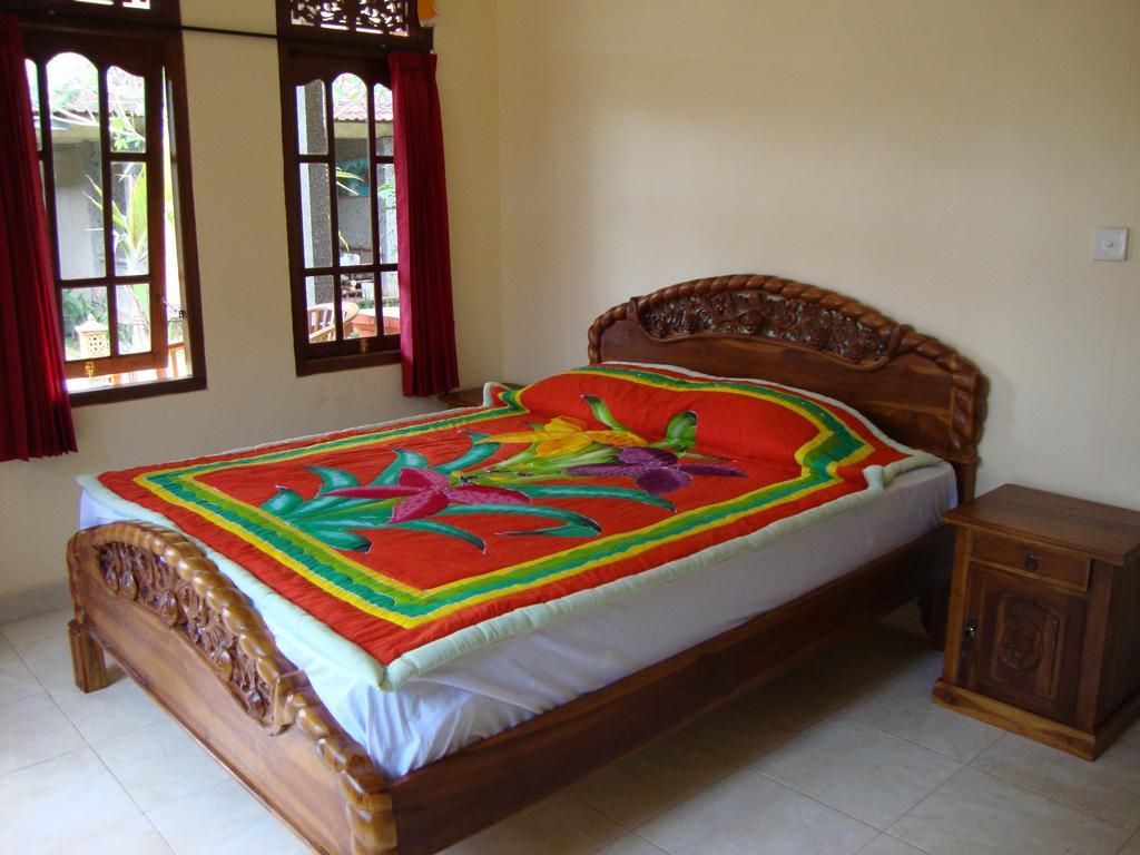 Gusti Home Stay Ubud Екстер'єр фото