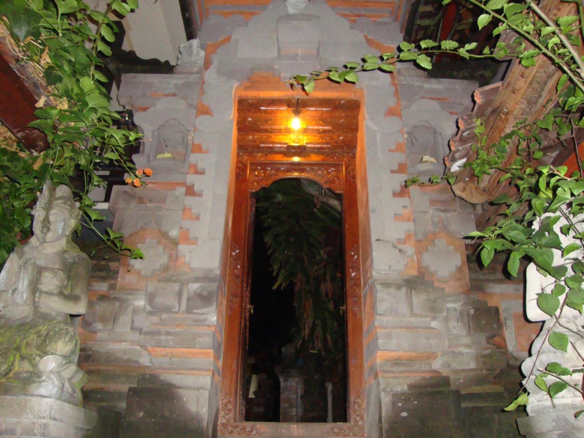 Gusti Home Stay Ubud Екстер'єр фото