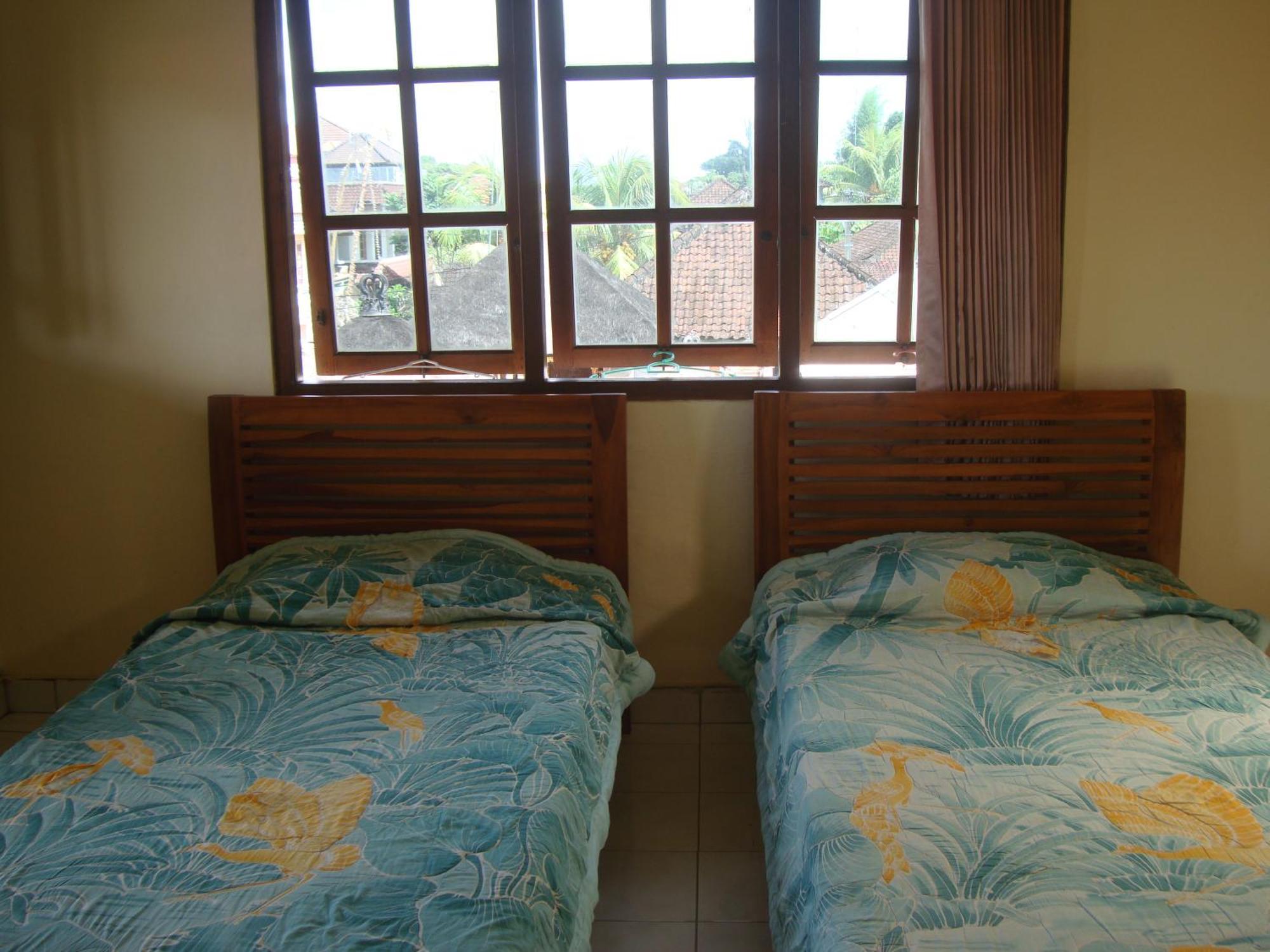 Gusti Home Stay Ubud Екстер'єр фото