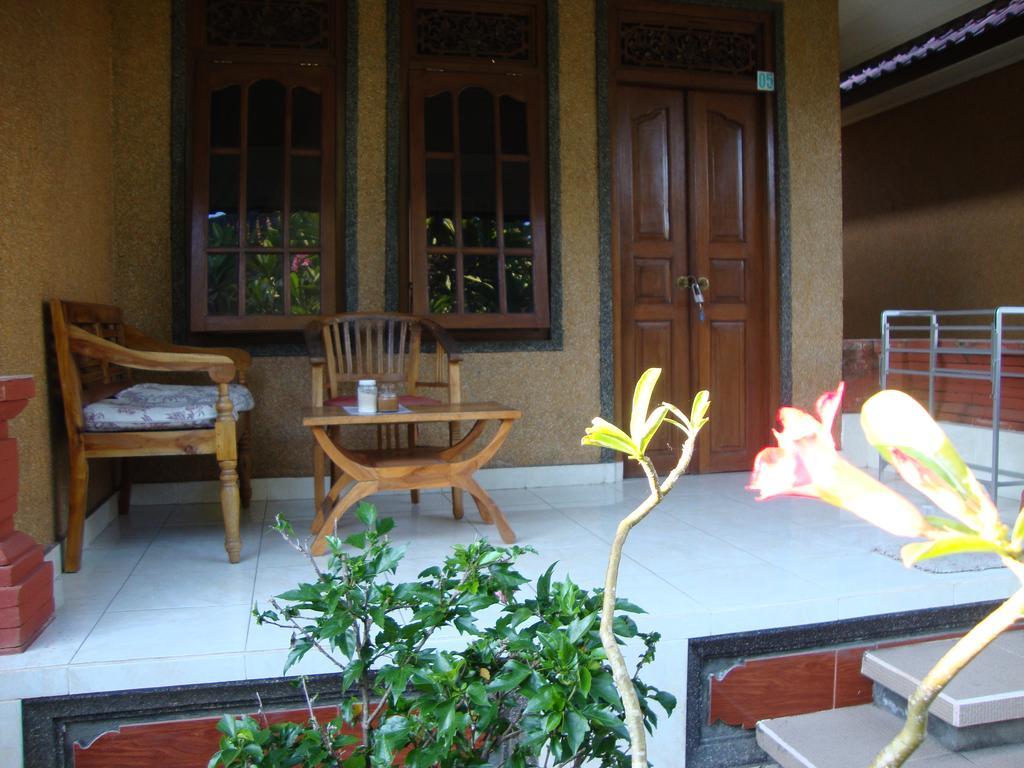 Gusti Home Stay Ubud Екстер'єр фото