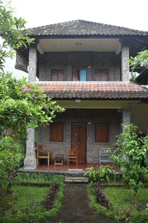 Gusti Home Stay Ubud Екстер'єр фото